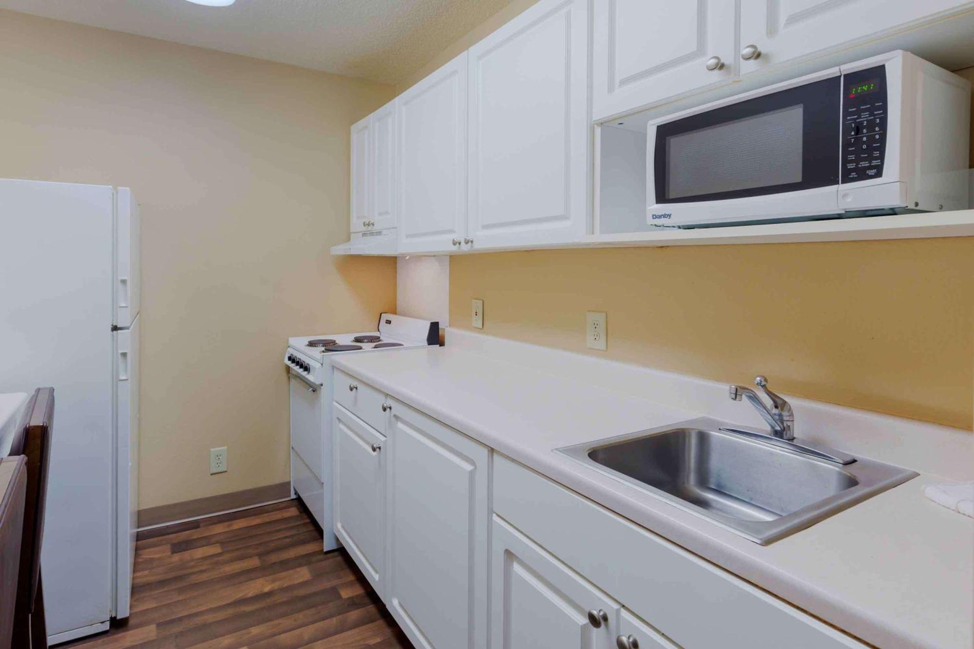 Extended Stay America Select Suites - Raleigh - Rtp - 4610 Miami Blvd Durham Esterno foto