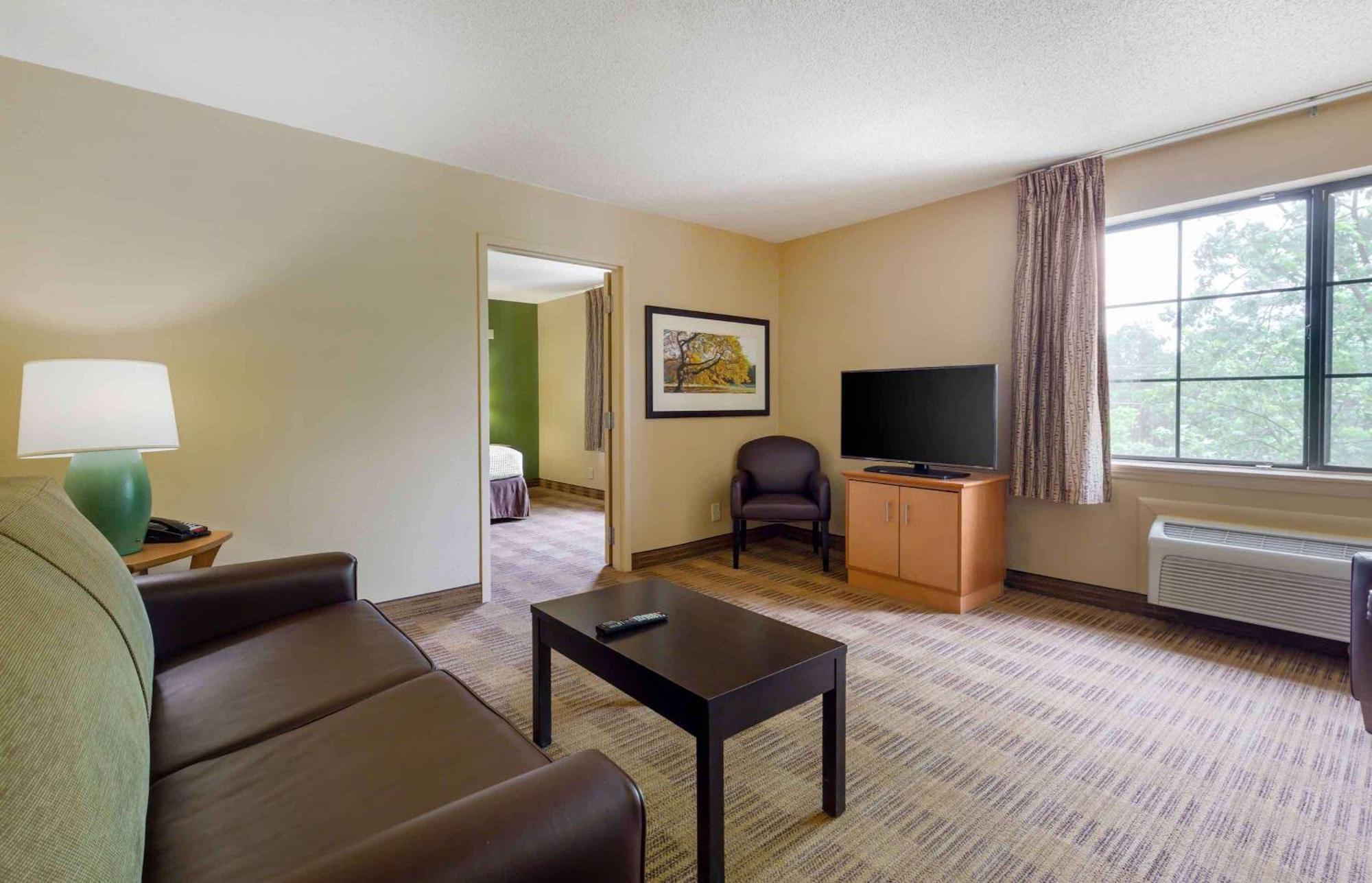 Extended Stay America Select Suites - Raleigh - Rtp - 4610 Miami Blvd Durham Esterno foto